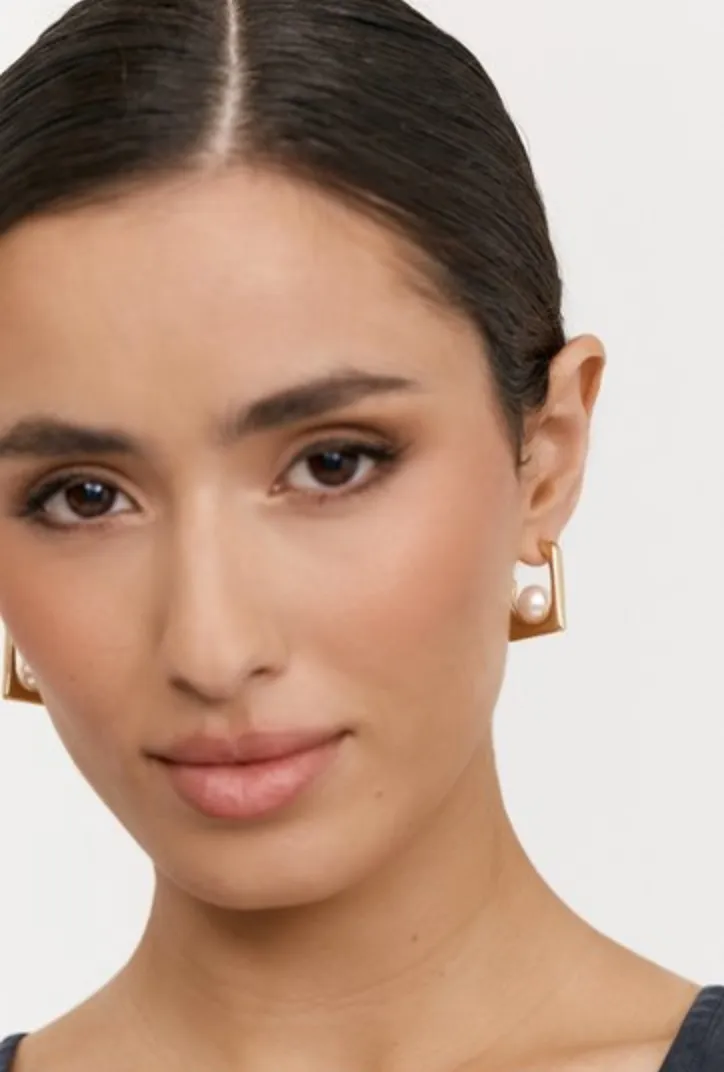 Faux Pearl Geo Hoops Cream/Gold