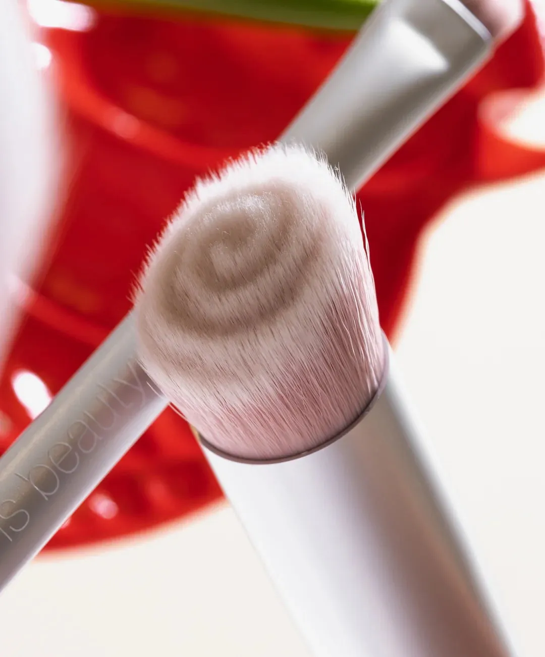 Skin2Skin Foundation Brush